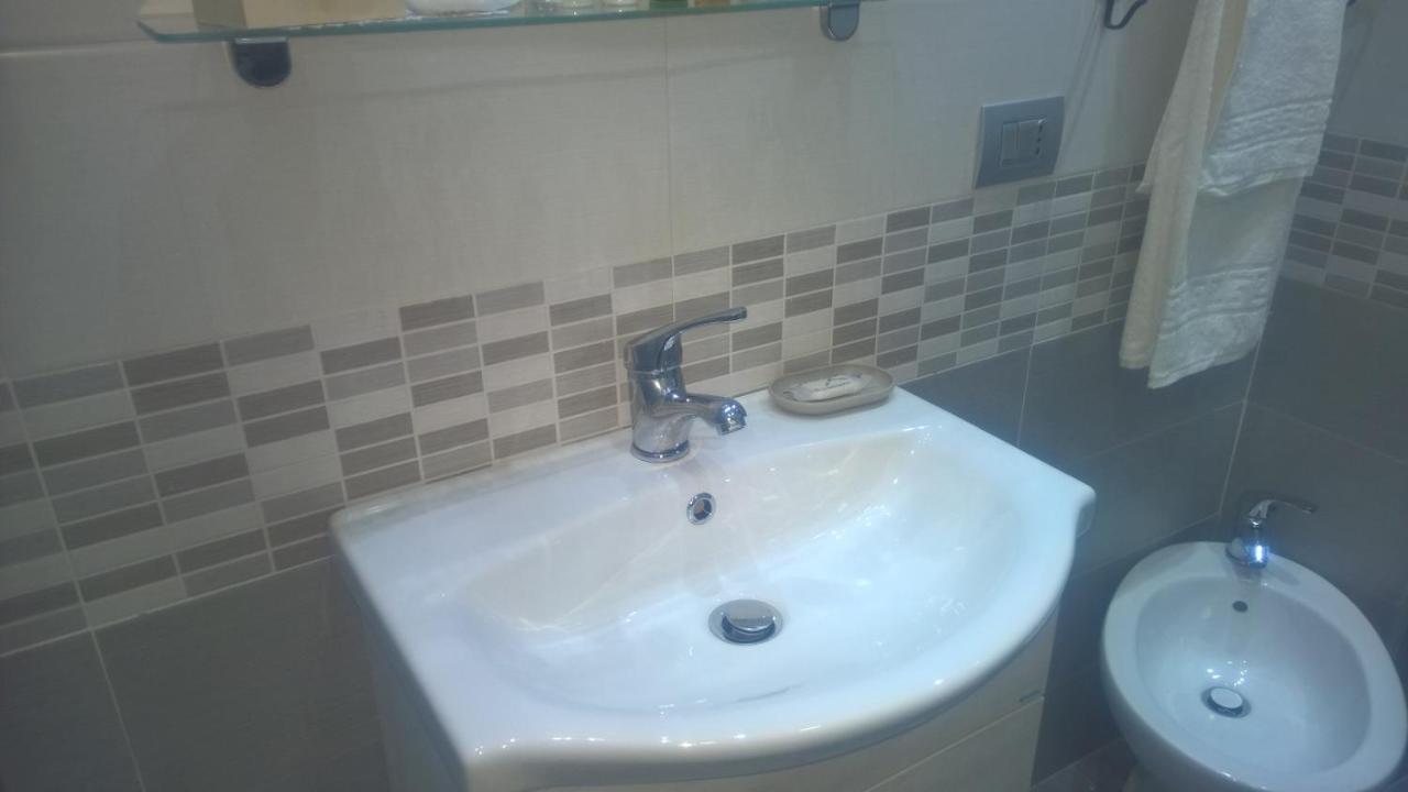B&B Andrew Наполи Екстериор снимка